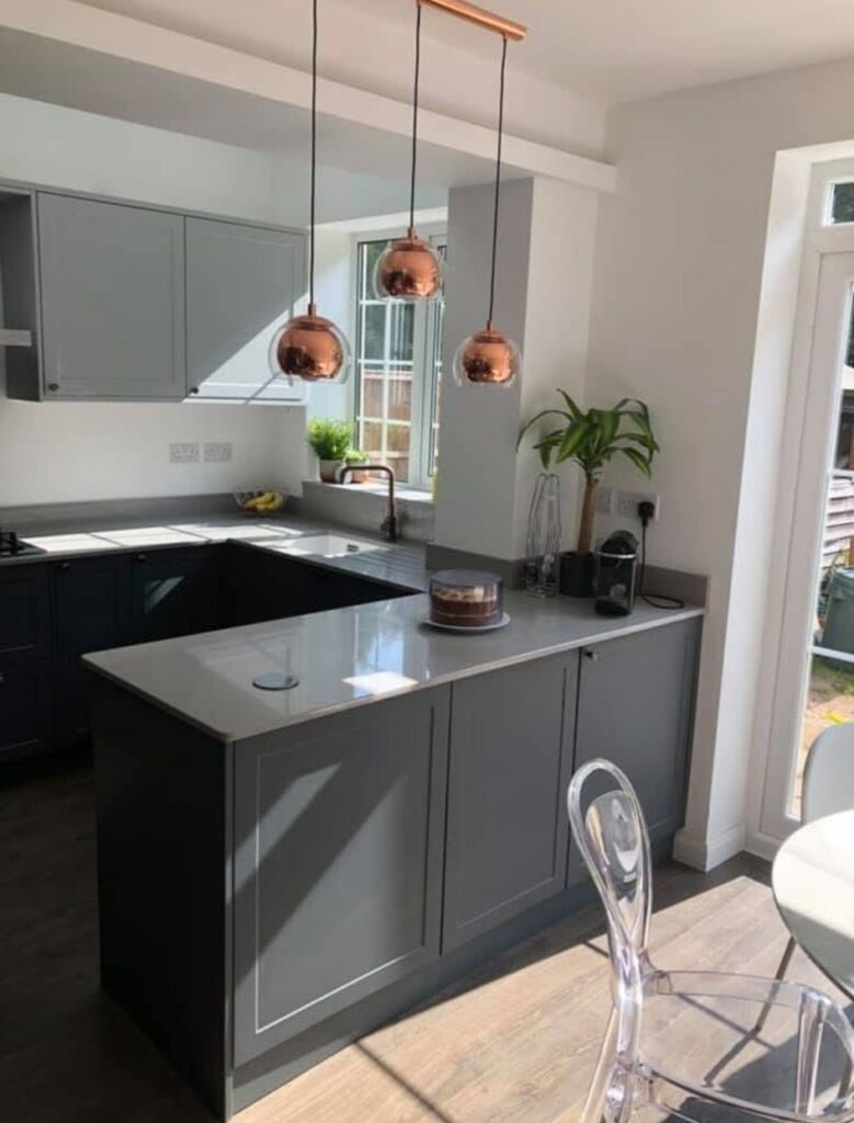 kitchen breakfast bar